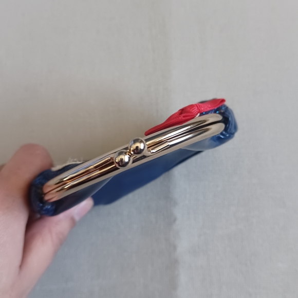 Gymboree Penguin Kiss Lock Coin Purse - Picture 4 of 10